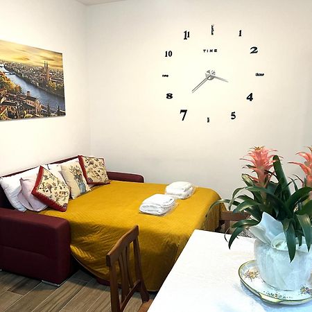 Adige Beyonds Apartment เวโรนา ภายนอก รูปภาพ