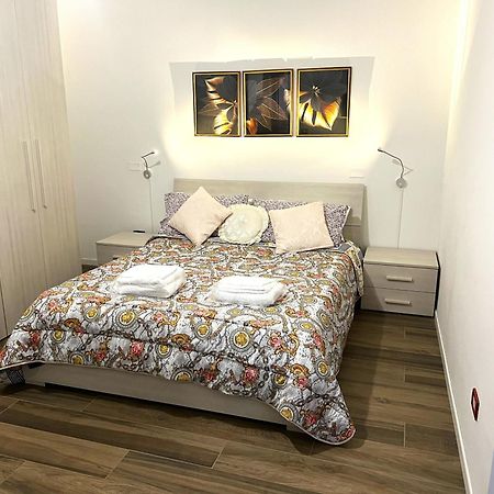 Adige Beyonds Apartment เวโรนา ภายนอก รูปภาพ